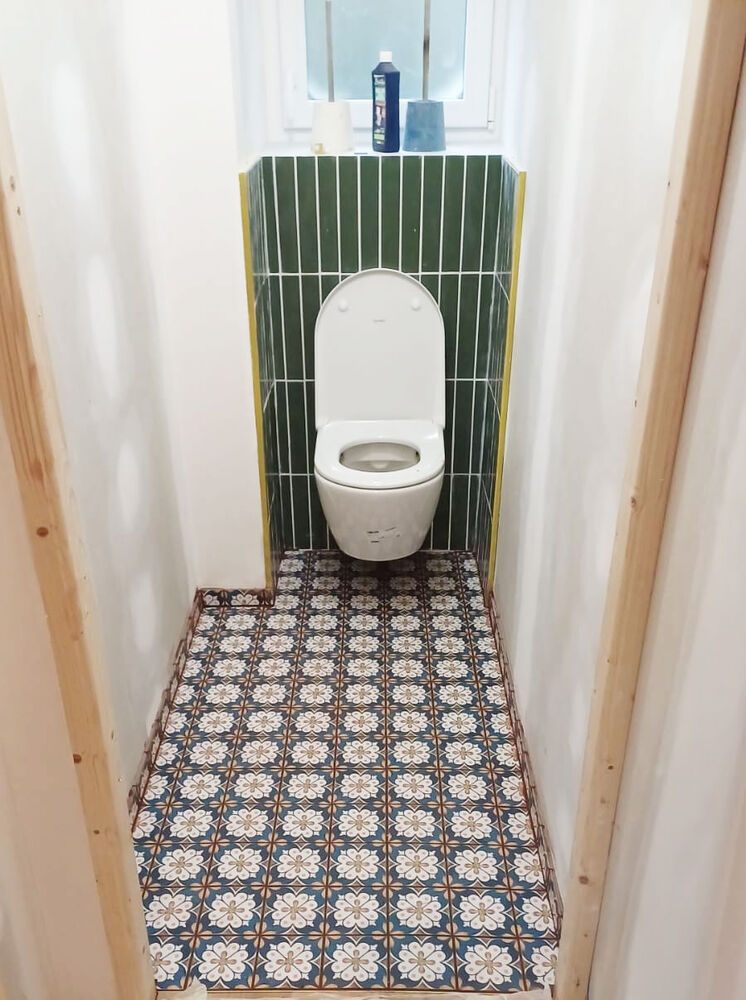 Menuiserie & sol — WC 11bis